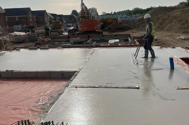 Concrete Floor Screeding In Mansfield Using BreedonFlow